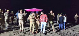 Tanda महादेव घाट निरीक्षण पर पहुंचे अपर पुलिस अधीक्षक व पुलिस बल
