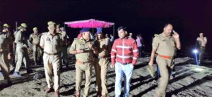 Tanda महादेव घाट निरीक्षण पर पहुंचे अपर पुलिस अधीक्षक व पुलिस बल