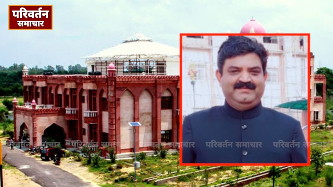 डॉ. नीरज शुक्ल बने वाणिज्य विभागाध्यक्ष, विश्वविद्यालय को नई ऊंचाइयों तक ले जाने का संकल्प